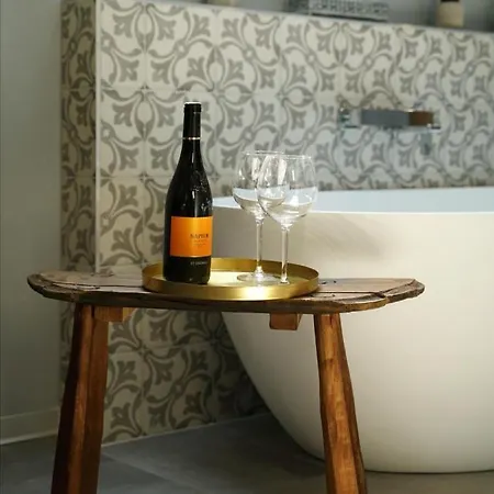 Eger's Flow Apartmán *